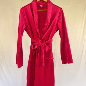 ULTA beauty hot pink fuchsia short knee length plush belted robe